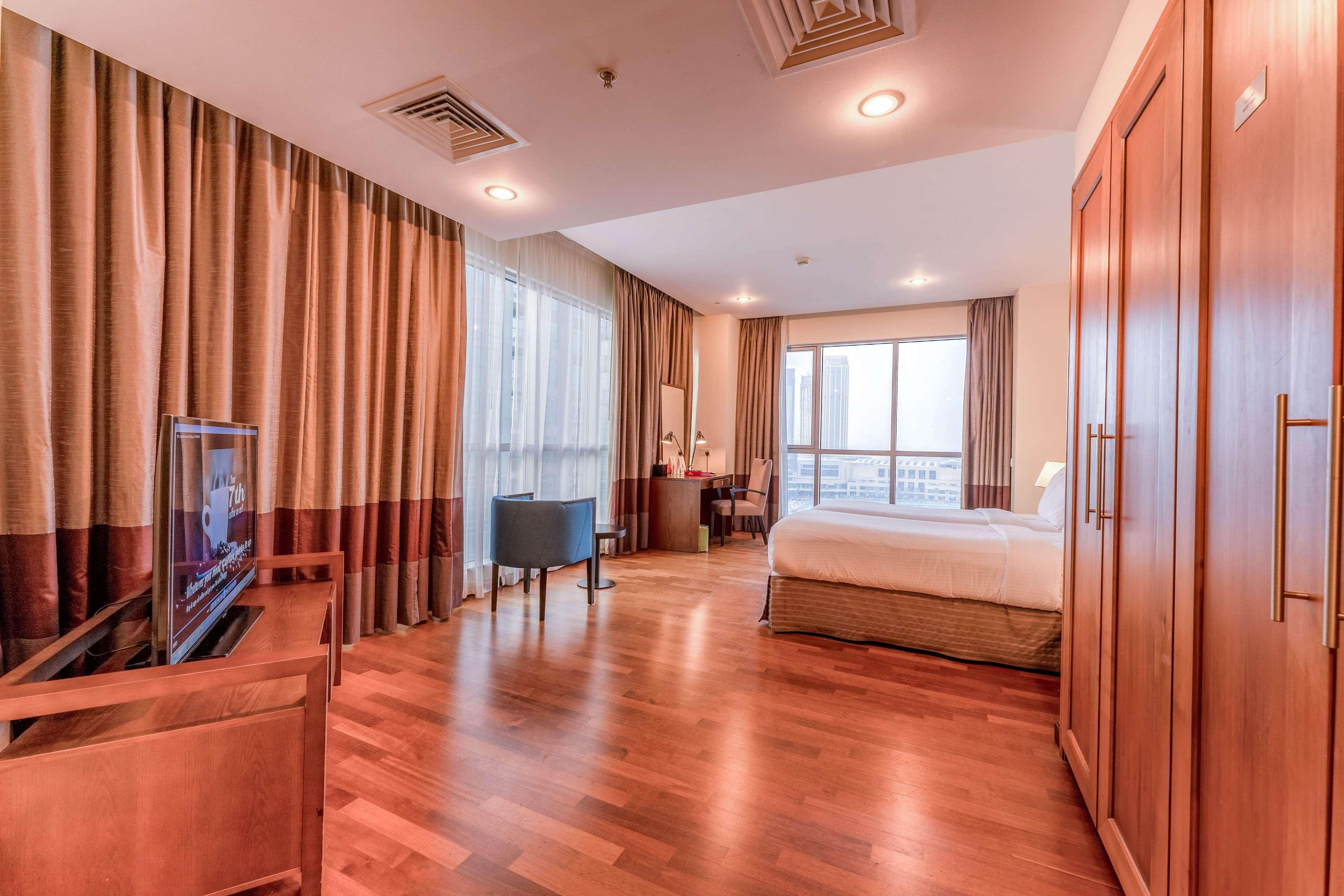 Ramada Downtown Dubai Aparthotel Ngoại thất bức ảnh